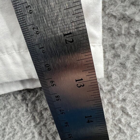 Lands End Womens Shorts 2‎ White Chino Low-Rise Zip Front Pockets - Picture 9 of 11